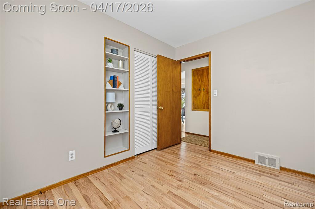 4656 Buckingham Drive, Warren, MI 48092 — Photo 22