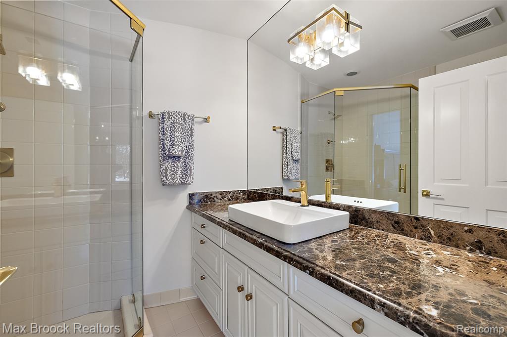 59 Hidden Ridge, Bloomfield Hills, MI 48304 — Photo 30