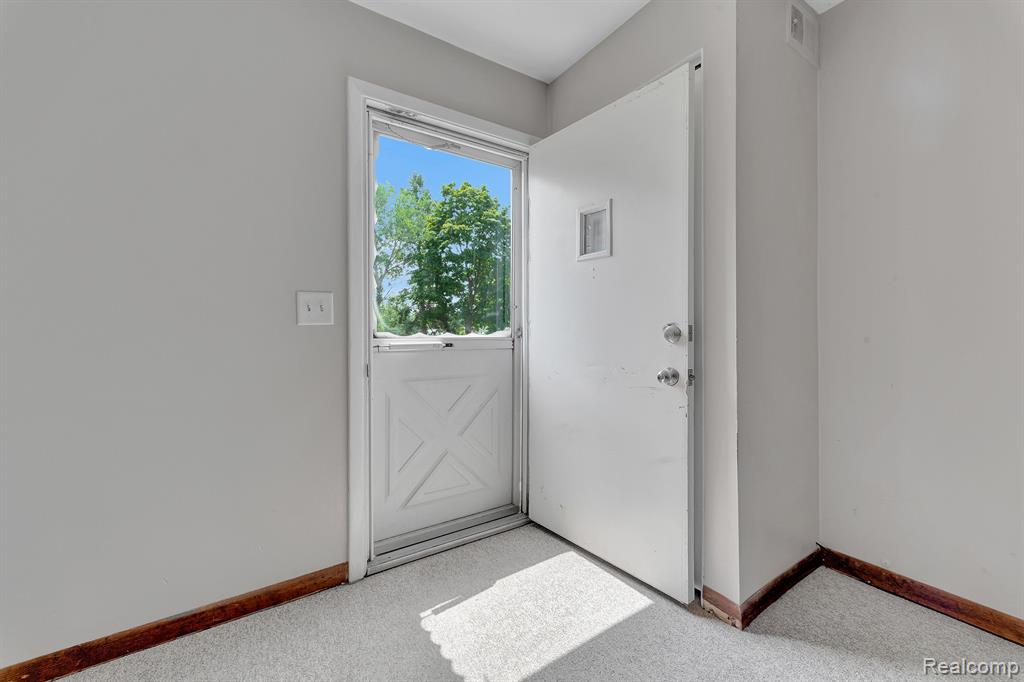 1405 WINGATE Boulevard, Ypsilanti, MI 48198 — Photo 8
