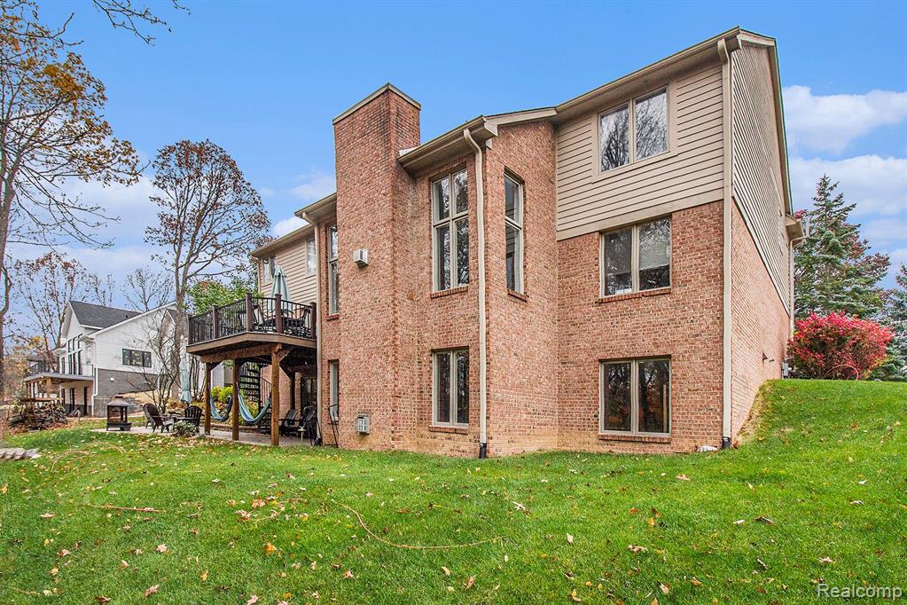 8925 Deerwood Road, Clarkston, MI 48348 — Photo 35