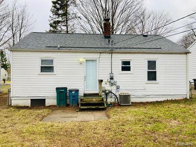 735 Robinwood Drive, Troy, MI 48083 — Photo 15