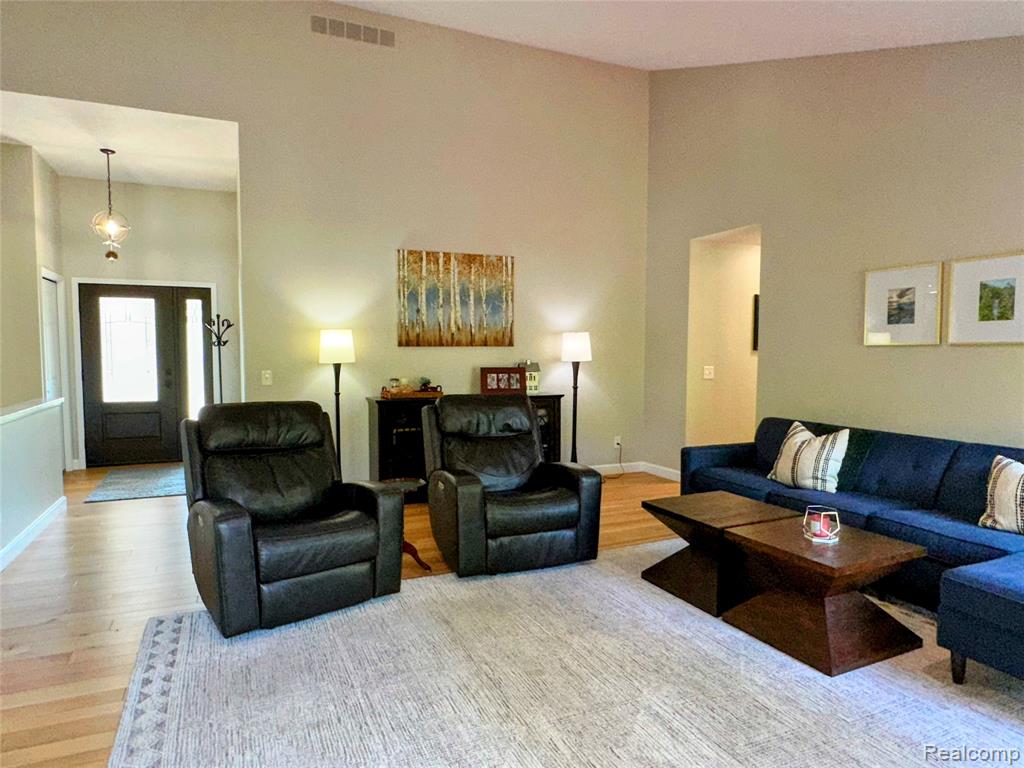 6771 FOXBORO, Brighton, MI 48116 — Photo 14