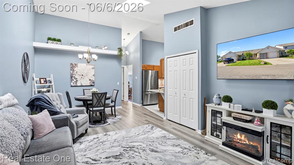 23344 Bunte Court, 43, Trenton, MI 48183 — Photo 5