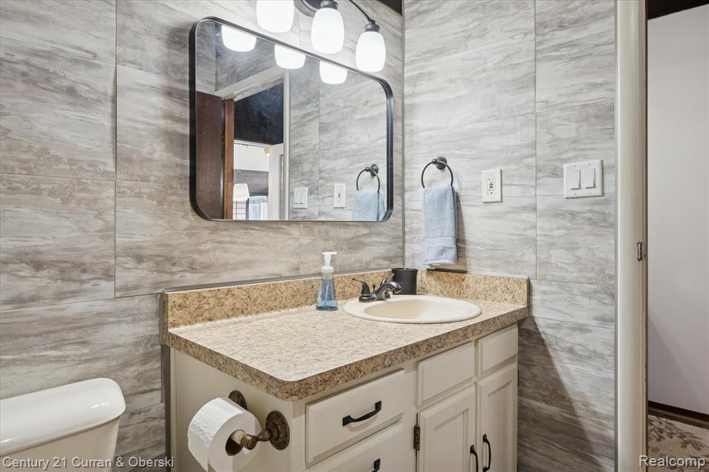 2662 Vineyard Lane, Brooklyn, MI 49230 — Photo 34