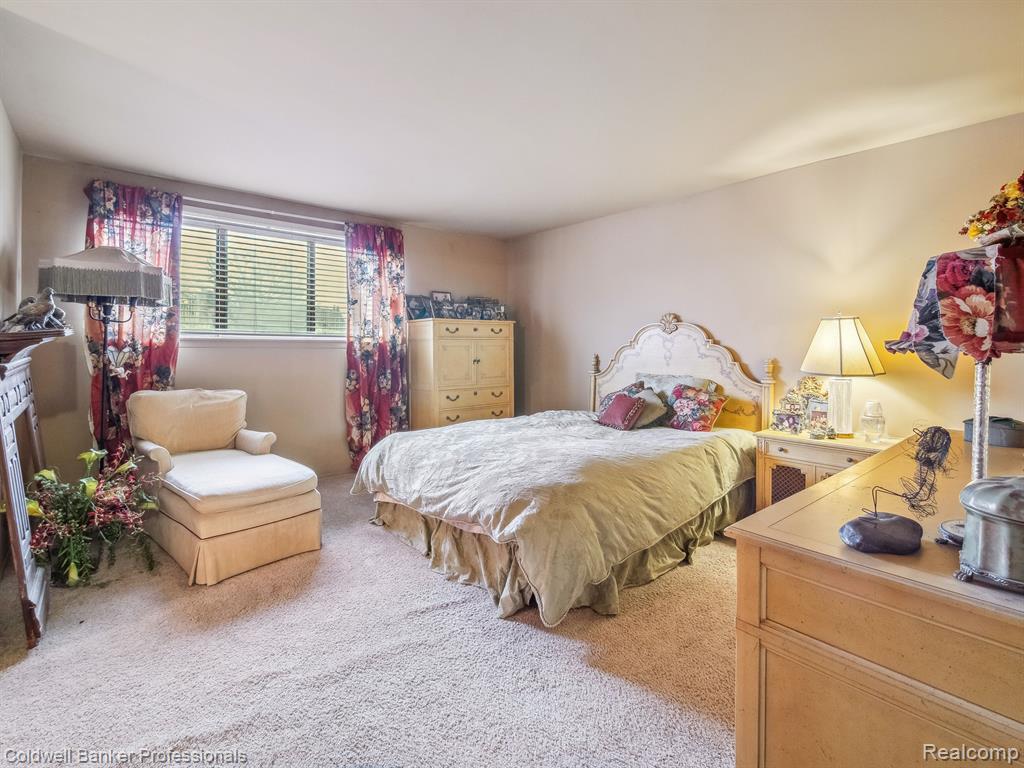 28672 REGENT N, Southfield, MI 48076 — Photo 16