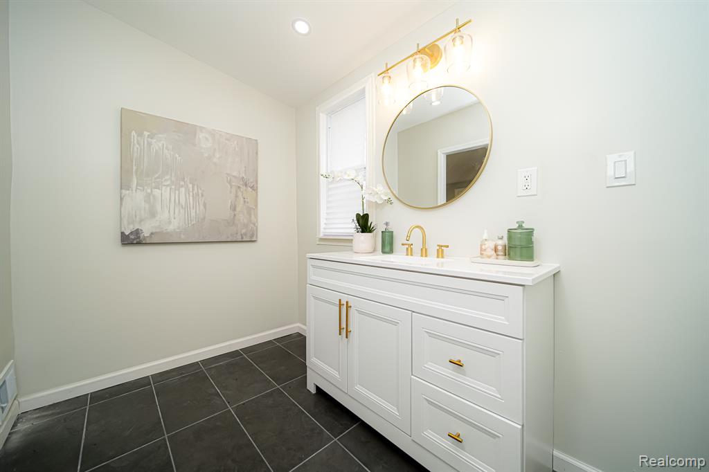 3080 Oakman Boulevard, Detroit, MI 48238 — Photo 52