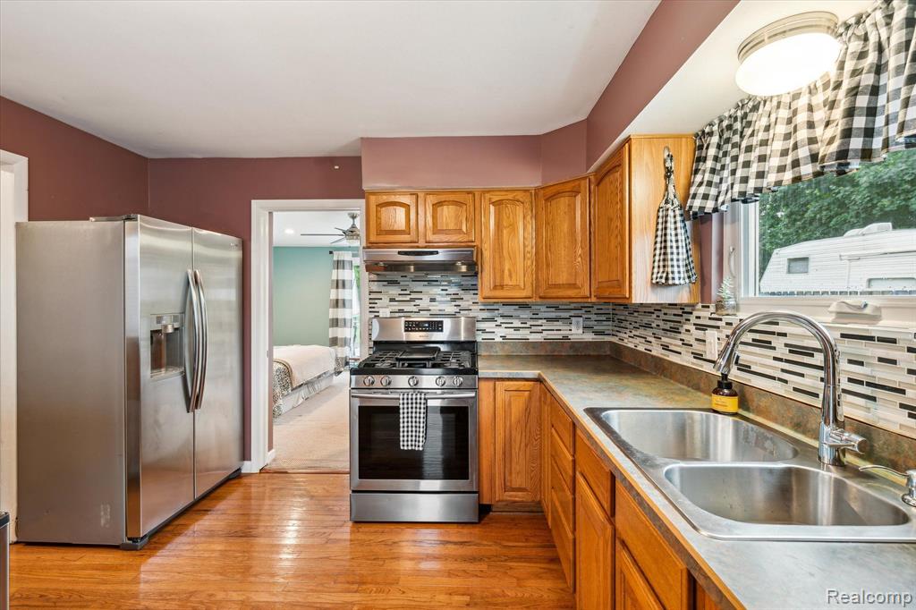 9849 WOODLAND Court, Ypsilanti, MI 48197 — Photo 15