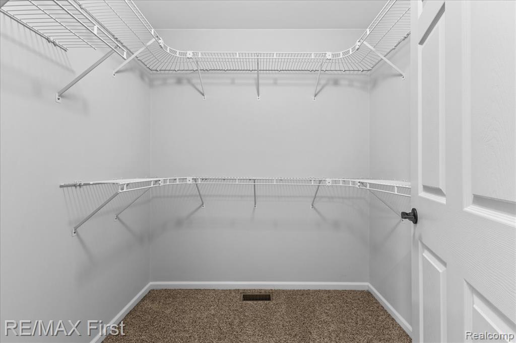 48241 Century Drive, Macomb, MI 48044 — Photo 35