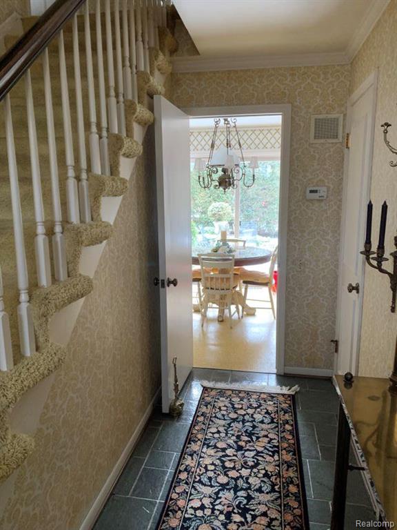 491 Colonial Road, Grosse Pointe Woods, MI 48236 — Photo 10