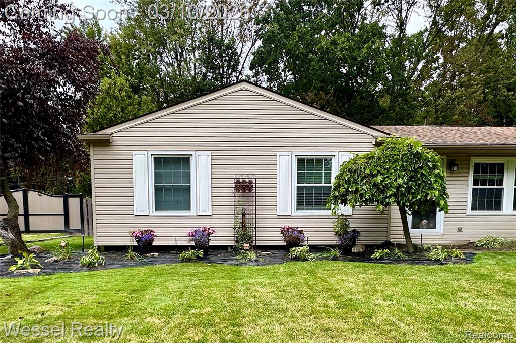 53225 Luann Drive, Shelby Twp, MI 48316 — Photo 33
