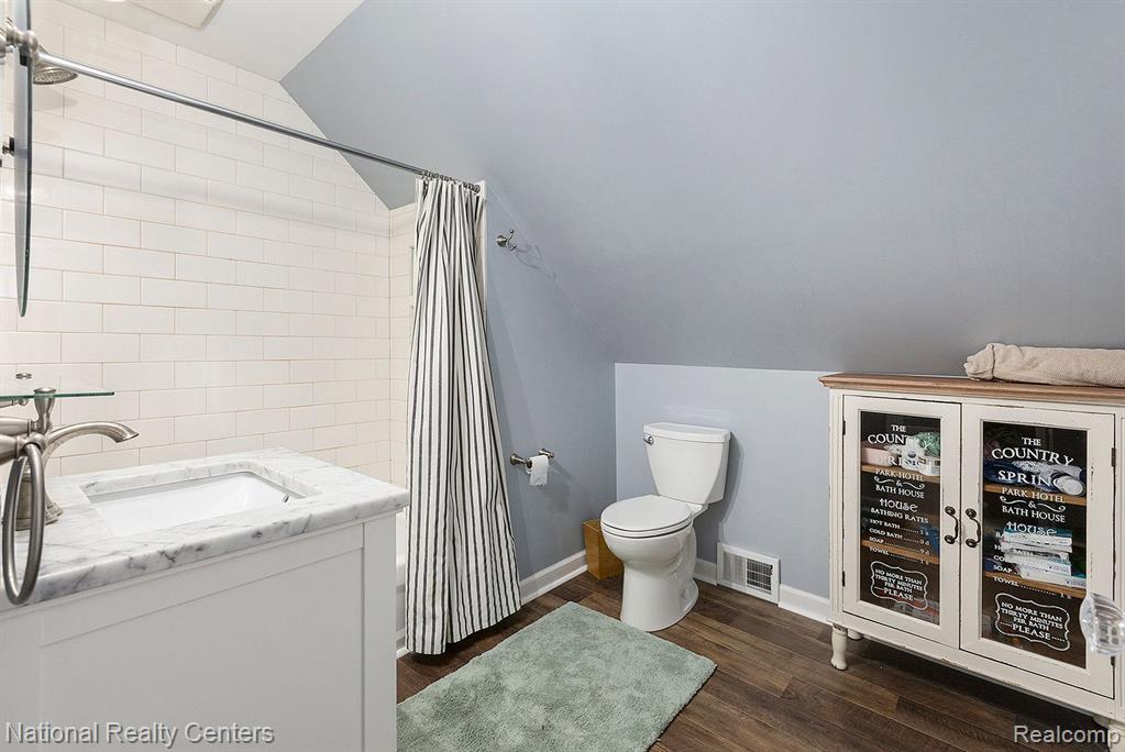 15421 ROBINWOOD Drive, Plymouth, MI 48170 — Photo 19