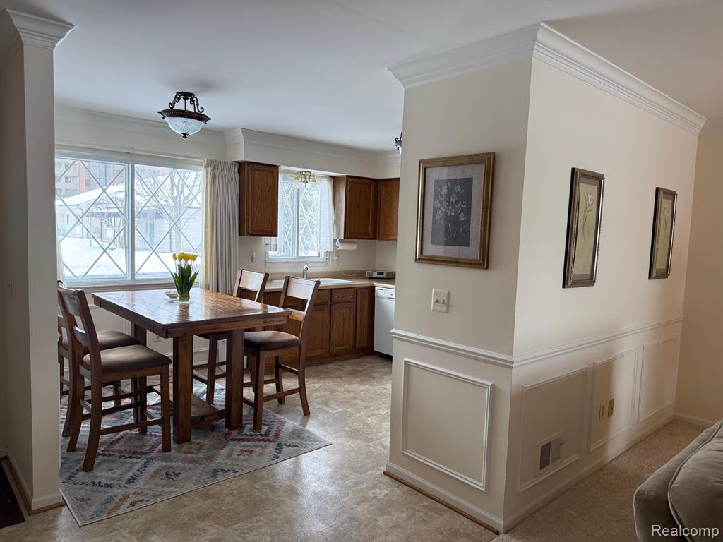 774 COUNTRY CLUB Drive, Saint Clair Shores, MI 48082 — Photo 3