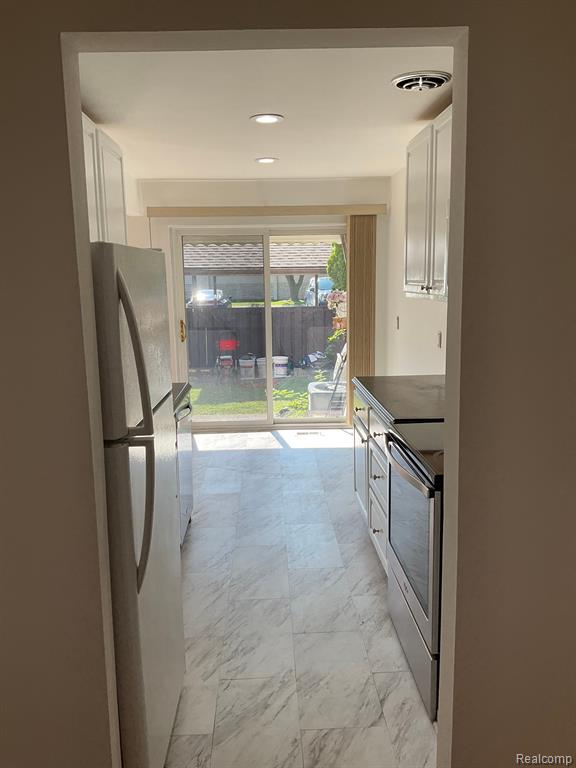 8401 18 MILE Road, 19, Sterling Heights, MI 48313 — Photo 8