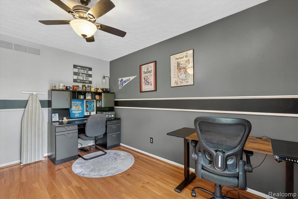 764 Town Trail, Pinckney, MI 48169 — Photo 24