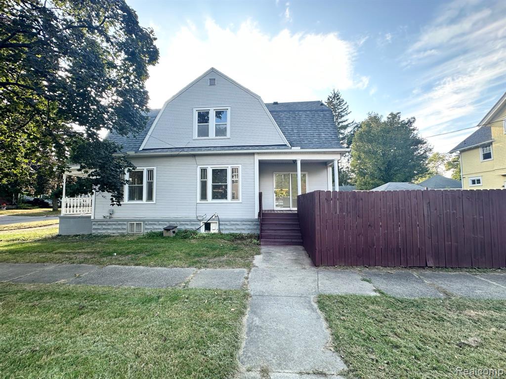 902 W Washington Avenue, Jackson, MI 49203 — Photo 4