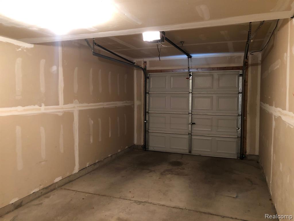 23250 POPLAR Drive, Southfield, MI 48075 — Photo 35