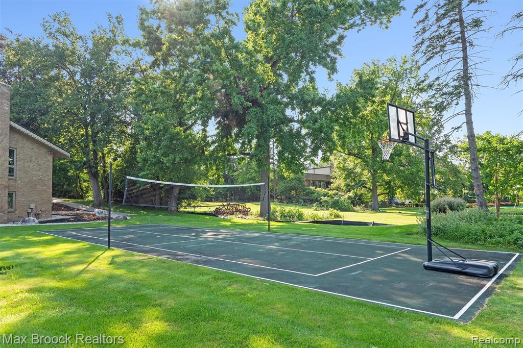 3333 W Shore Drive, Orchard Lake Village, MI 48324 — Photo 85