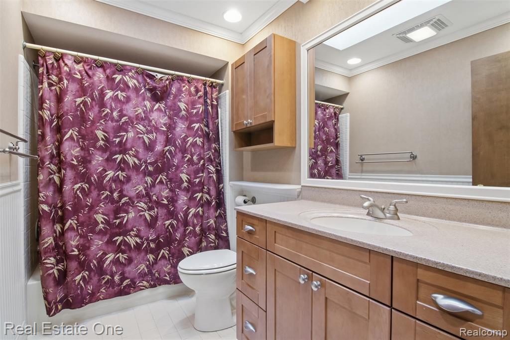 4425 Gardner Street, Sterling Heights, MI 48310 — Photo 22