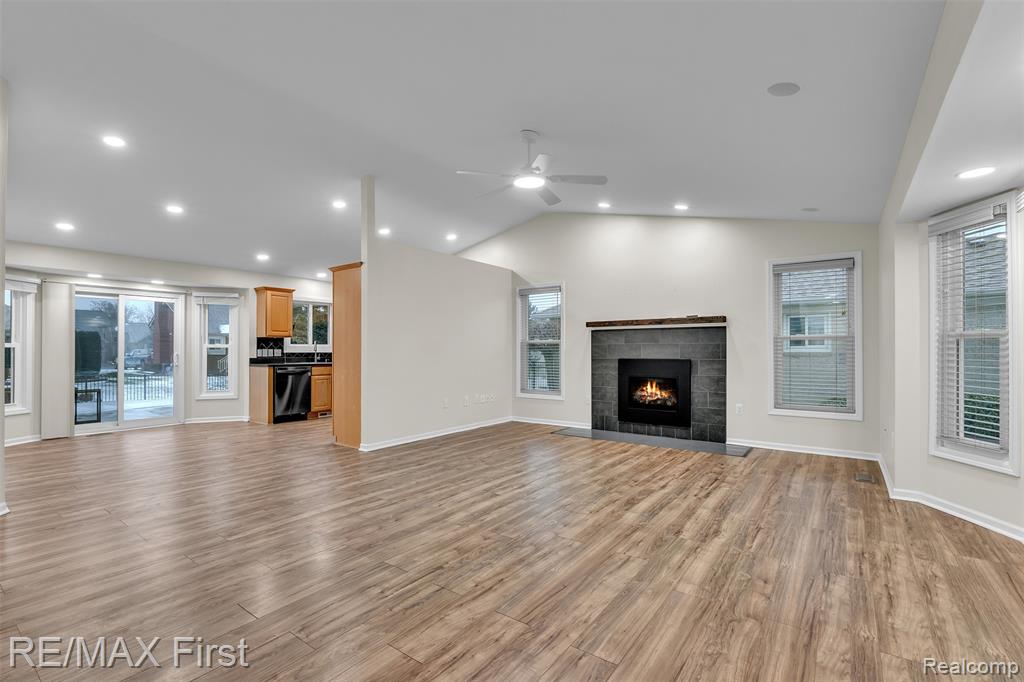 47179 Southern Cross Drive, Macomb, MI 48044 — Photo 5