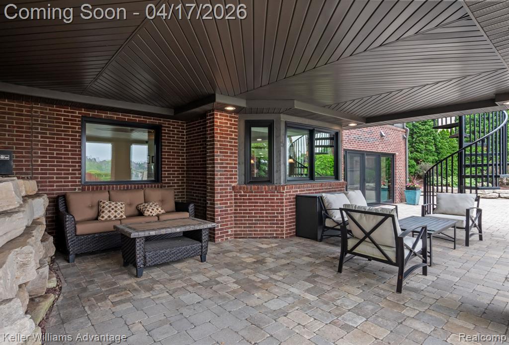 10993 Stoney Point Drive, South Lyon, MI, 48178