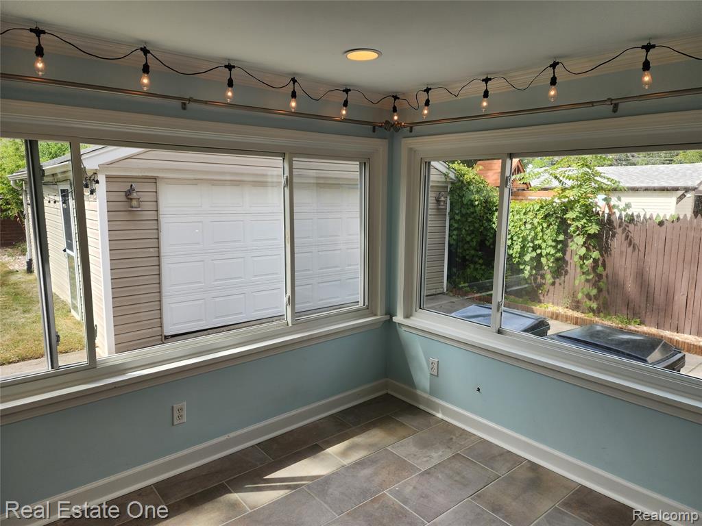 3659 Ellwood Avenue, Berkley, MI 48072 — Photo 20