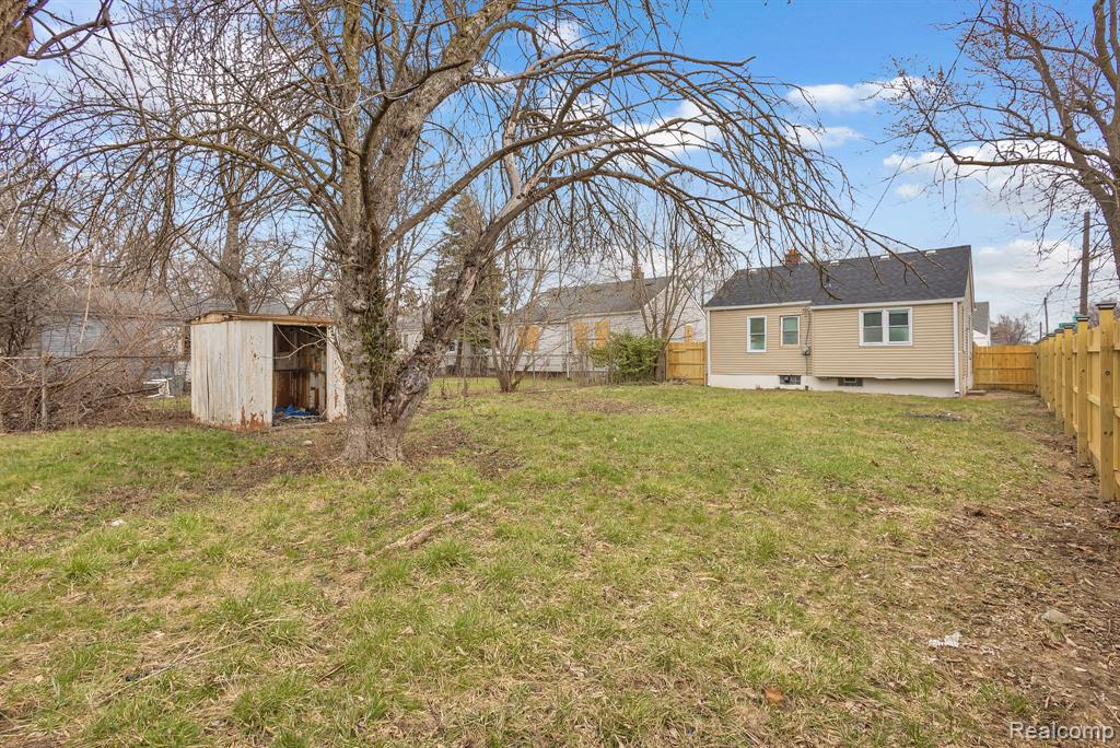 8401 Fielding Street, Detroit, MI 48228 — Photo 26