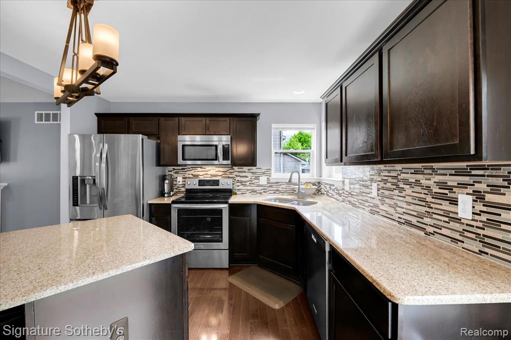 24219 Martindale Road, South Lyon, MI 48178 — Photo 5