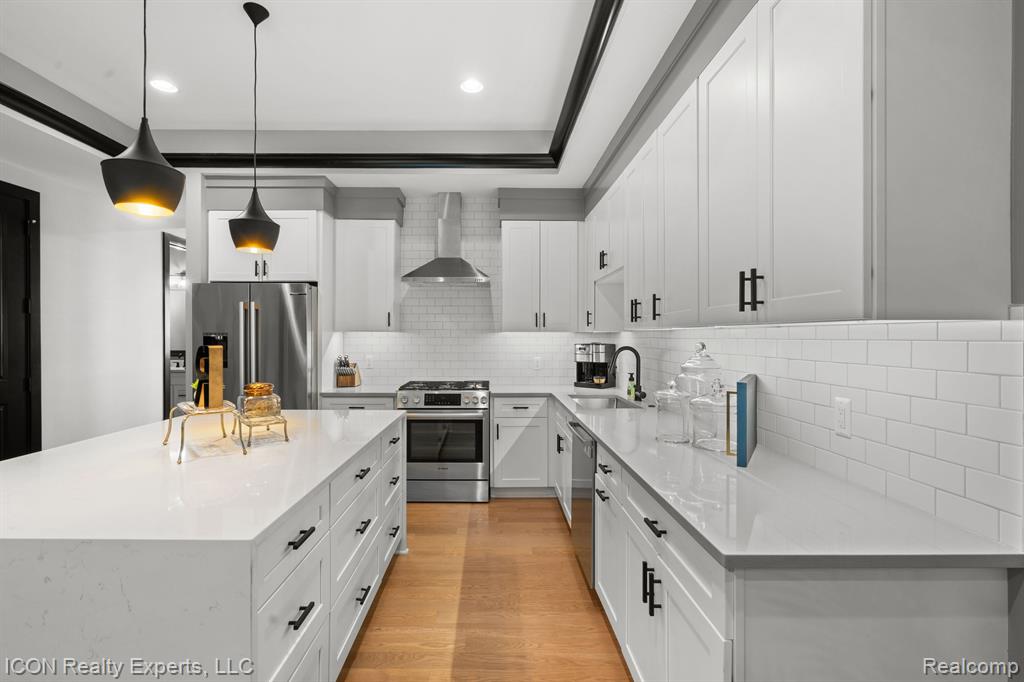 714 E PARENT Avenue, Royal Oak, MI 48067 — Photo 17