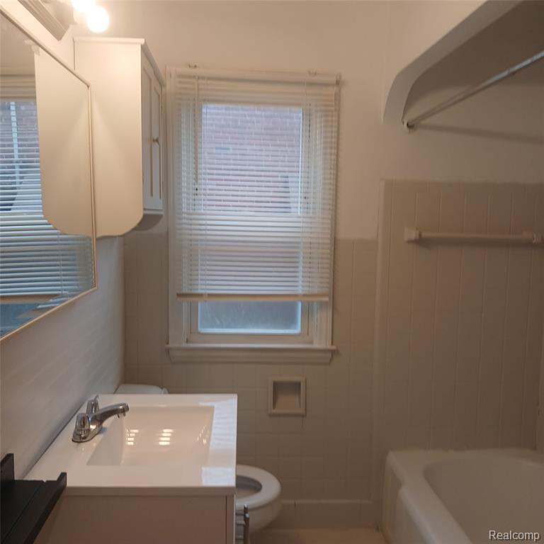 19145 Fielding Street, Detroit, MI 48219 — Photo 10