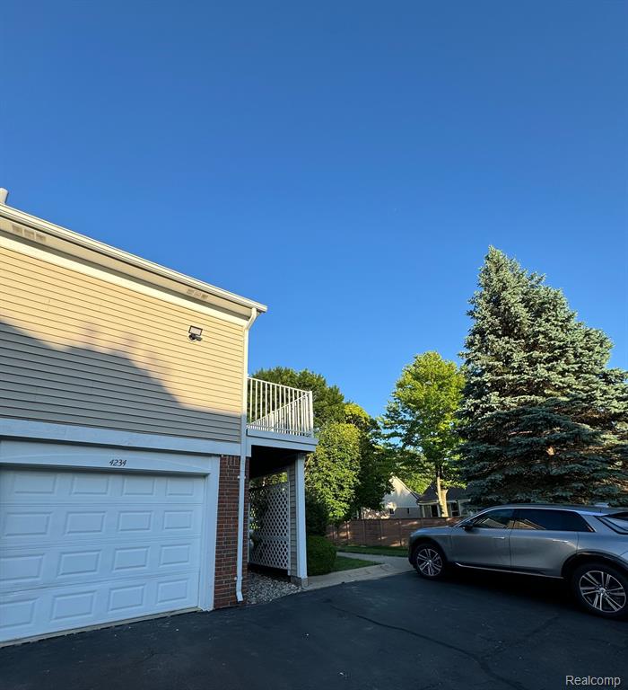 4234 BERKSHIRE Drive, Sterling Heights, MI 48314 — Photo 20