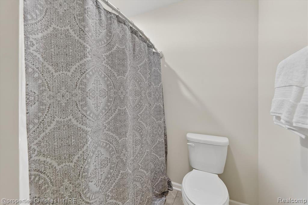 4041 Nottingham Circle, Clarkston, MI, 00000