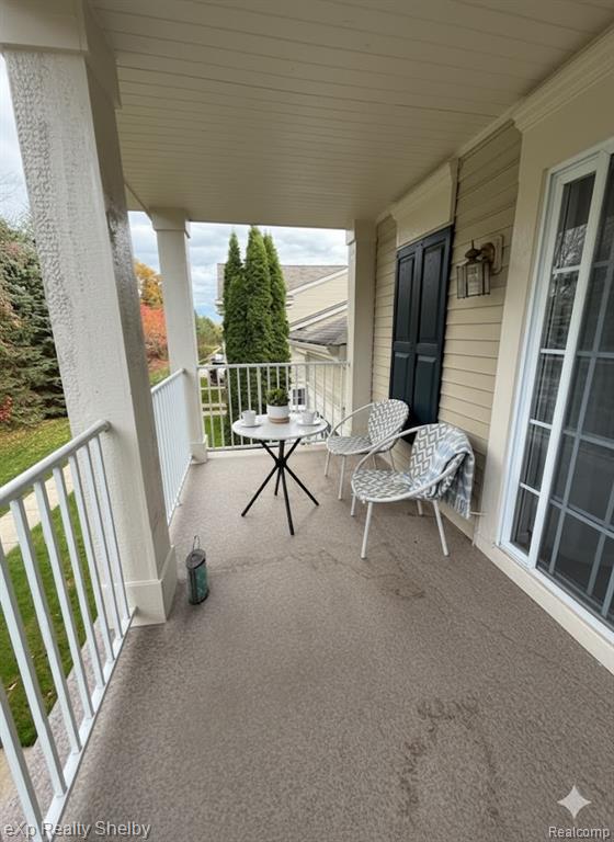 9103 Addington Drive, Commerce Twp, MI 48390 — Photo 13
