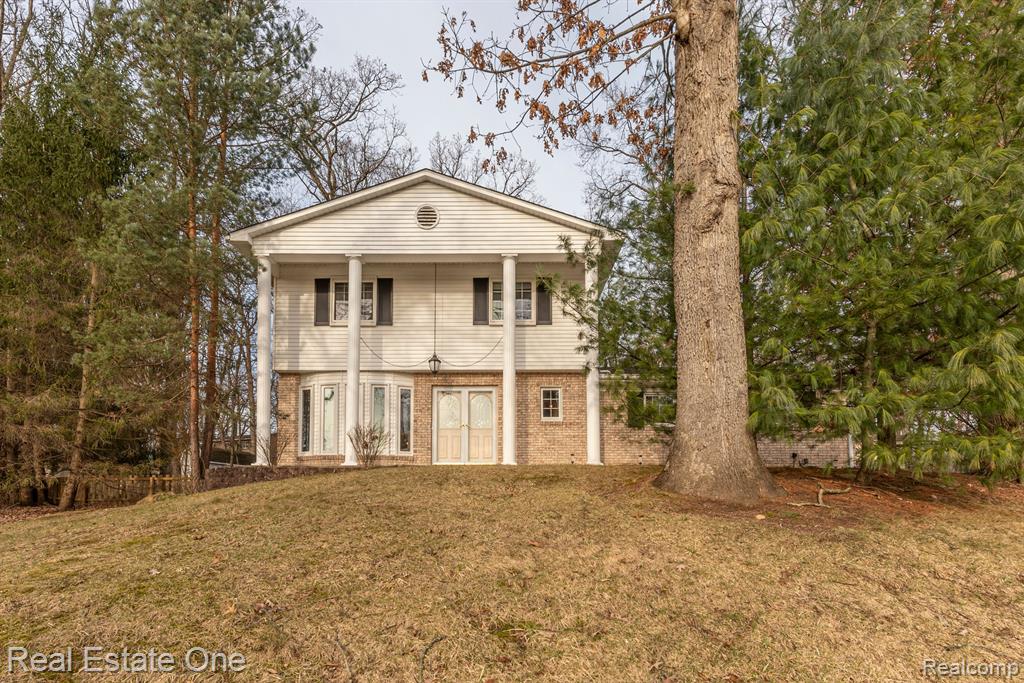6400 Sundance Trail, Brighton, MI 48116 — Photo 2