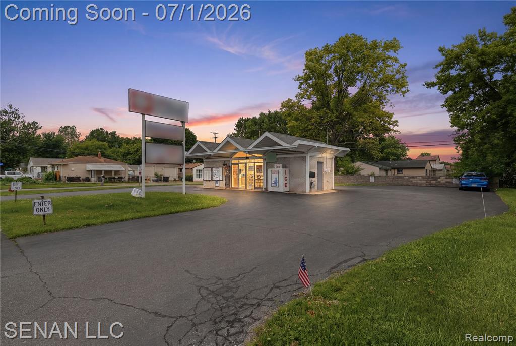 22950 Wick Road, Taylor, MI