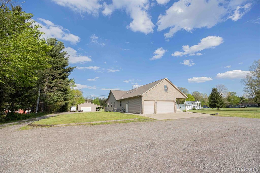21855 Huron River Drive, New Boston, MI 48164 — Photo 3