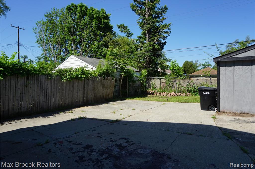 20009 Indiana Street, Detroit, MI 48221 — Photo 25