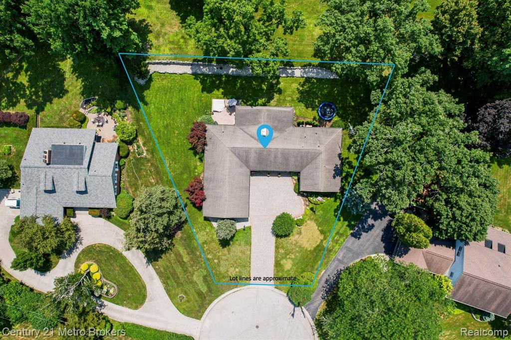 9270 Hidden Valley Court, Grand Blanc, MI 48439 — Photo 58