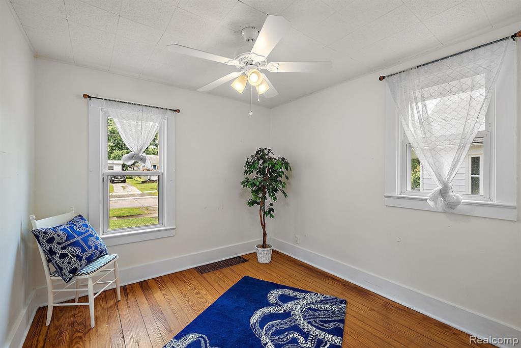 536 ATWATER Street, Lake Orion, MI 48362 — Photo 13