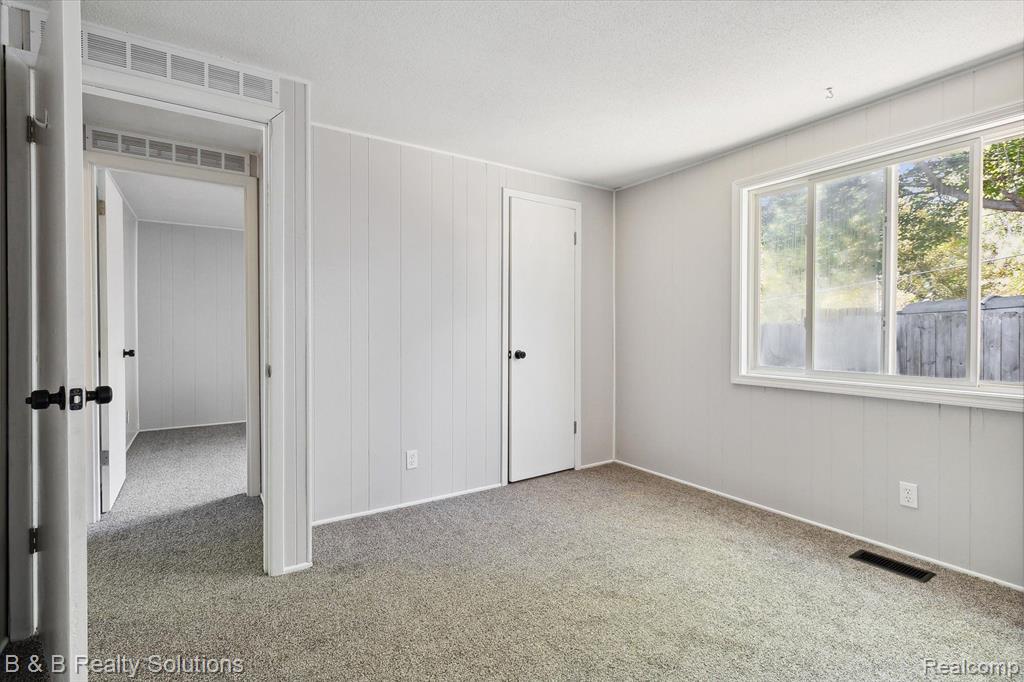 6685 BRUSH Street, North Branch, MI 48461 — Photo 15