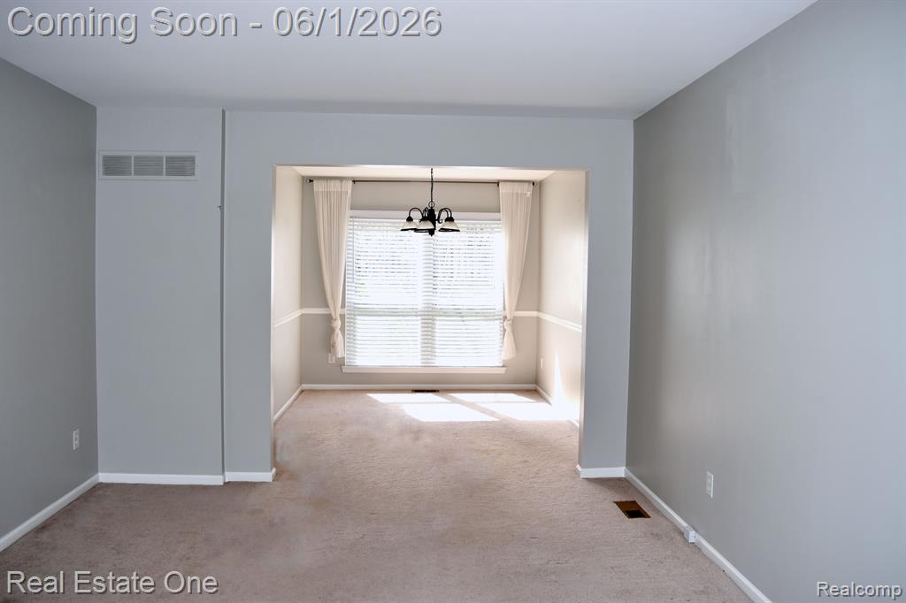 1272 POPPY HILL Drive, Oxford, MI 48371 — Photo 5