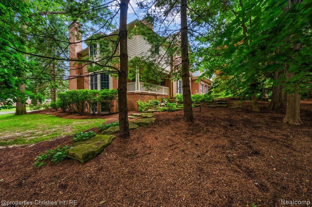 400 Hamilton Road, Bloomfield, MI 48301 — Photo 95