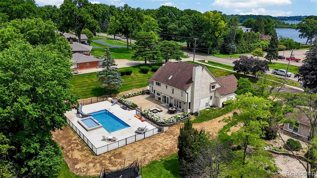5136 Commerce Road, West Bloomfield, MI 48324 — Photo 69