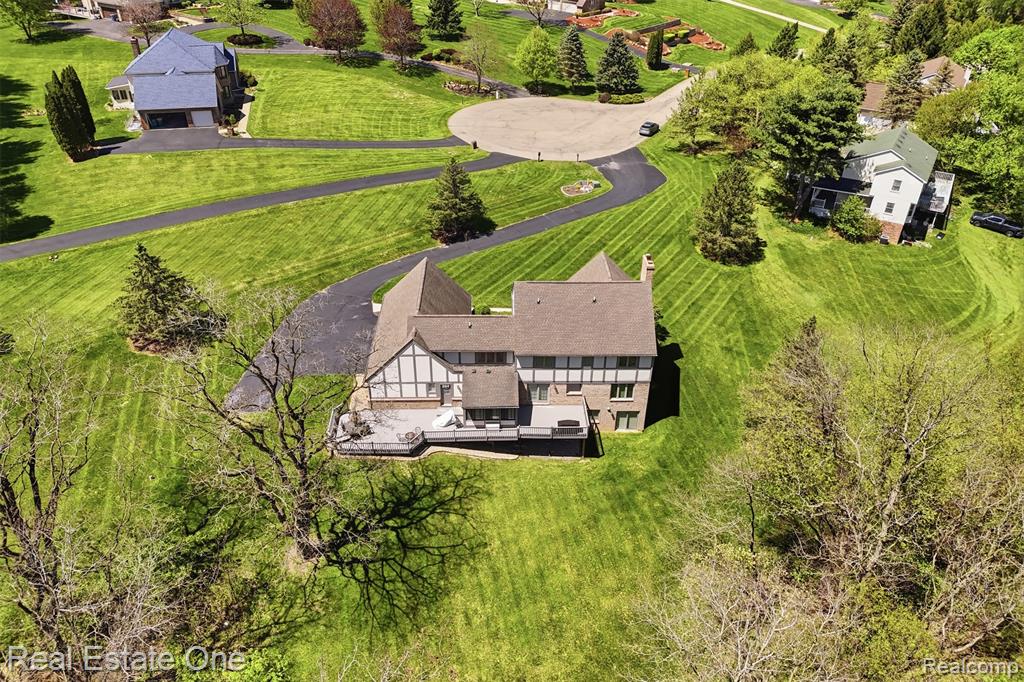 6514 Mountview Court, Brighton, MI 48116 — Photo 31