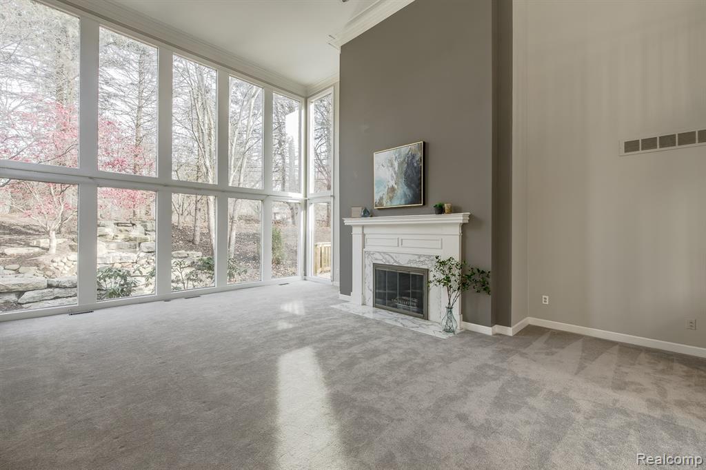 6351 Cherry Tree Court, Rochester Hills, MI 48306 — Photo 10