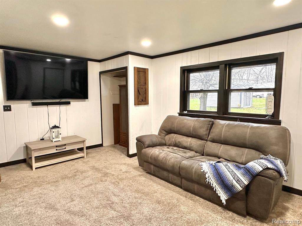 617 N LINCOLN Street, Durand, MI 48429 — Photo 15