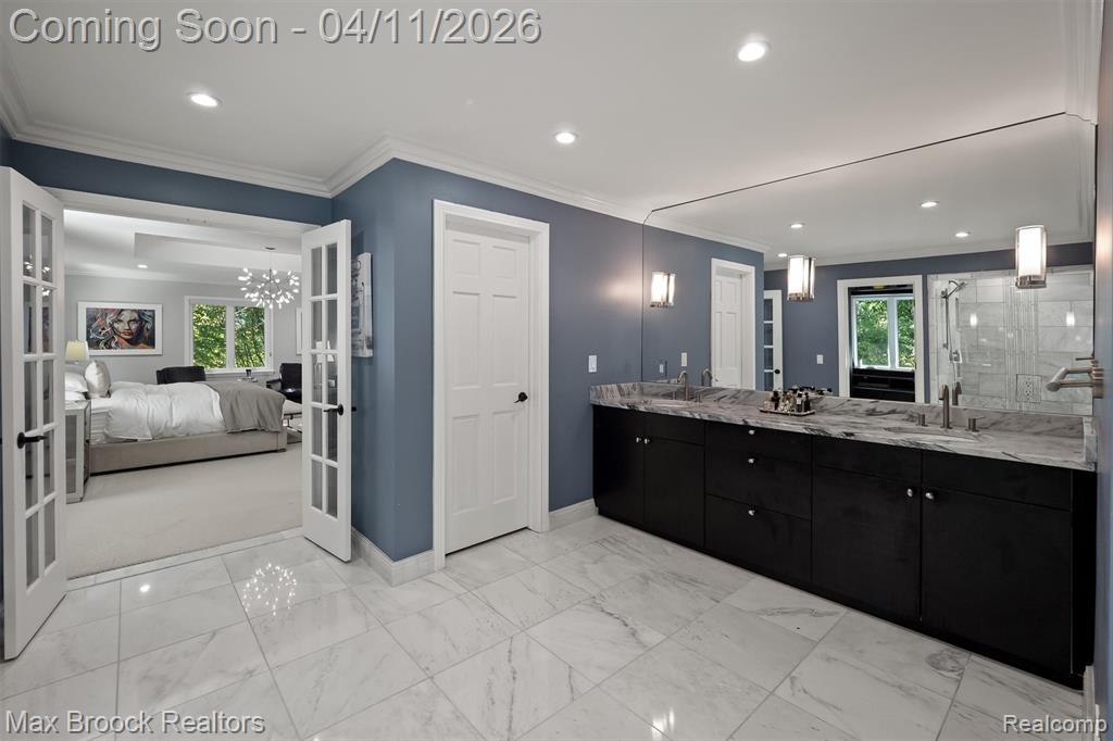 5190 Clarendon Crest Street, Bloomfield Hills, MI, 48302