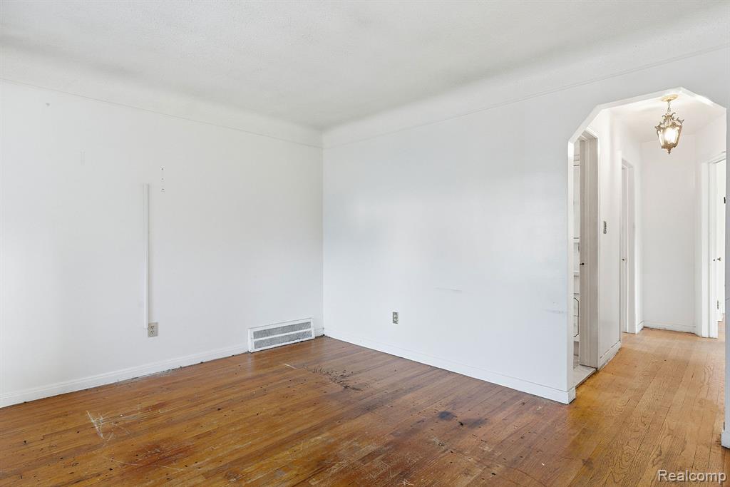 6000 Penrod Street, Detroit, MI 48228 — Photo 7