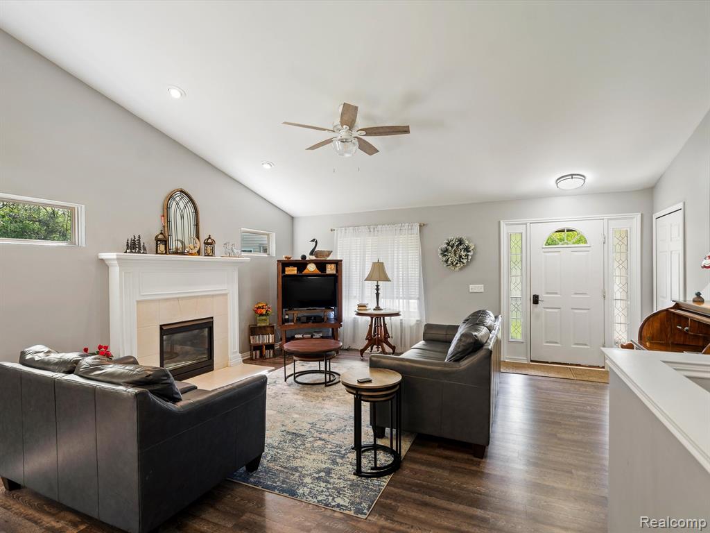 437 CONVERSE, Lake Orion, MI 48362 — Photo 10