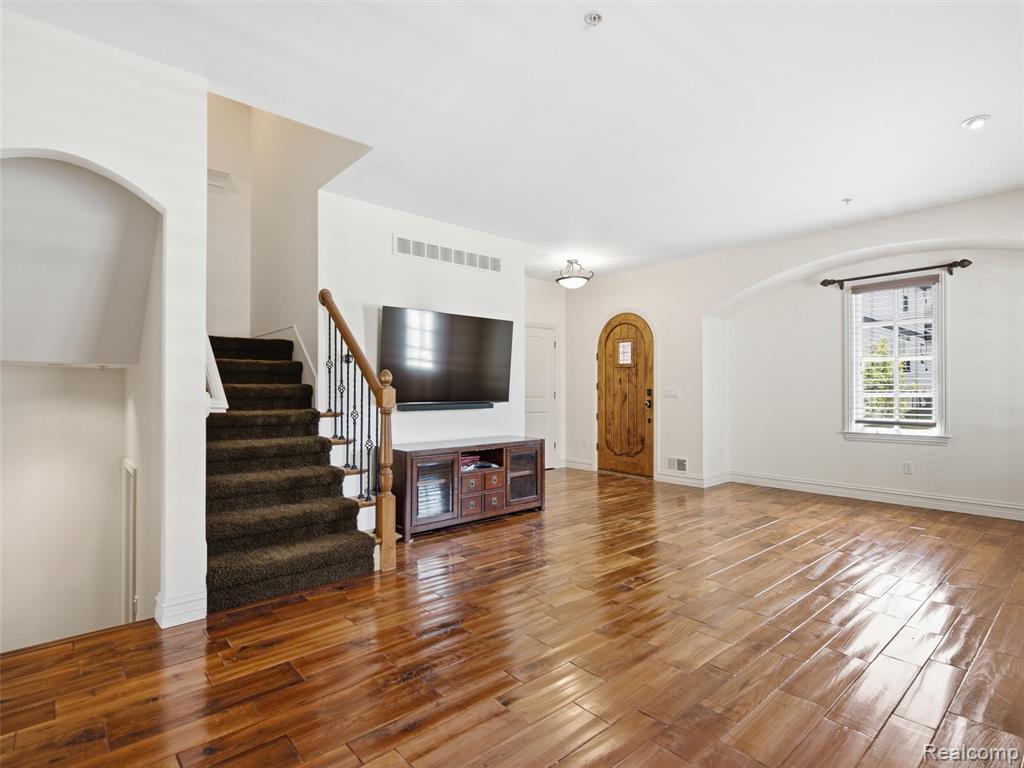 3875 Andover Avenue, Auburn Hills, MI 48326 — Photo 5