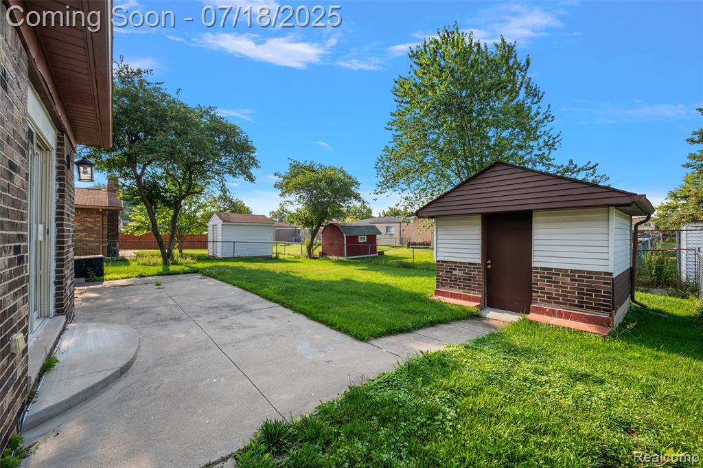 4152 Bloomfield Drive, Sterling Heights, MI 48310 — Photo 58